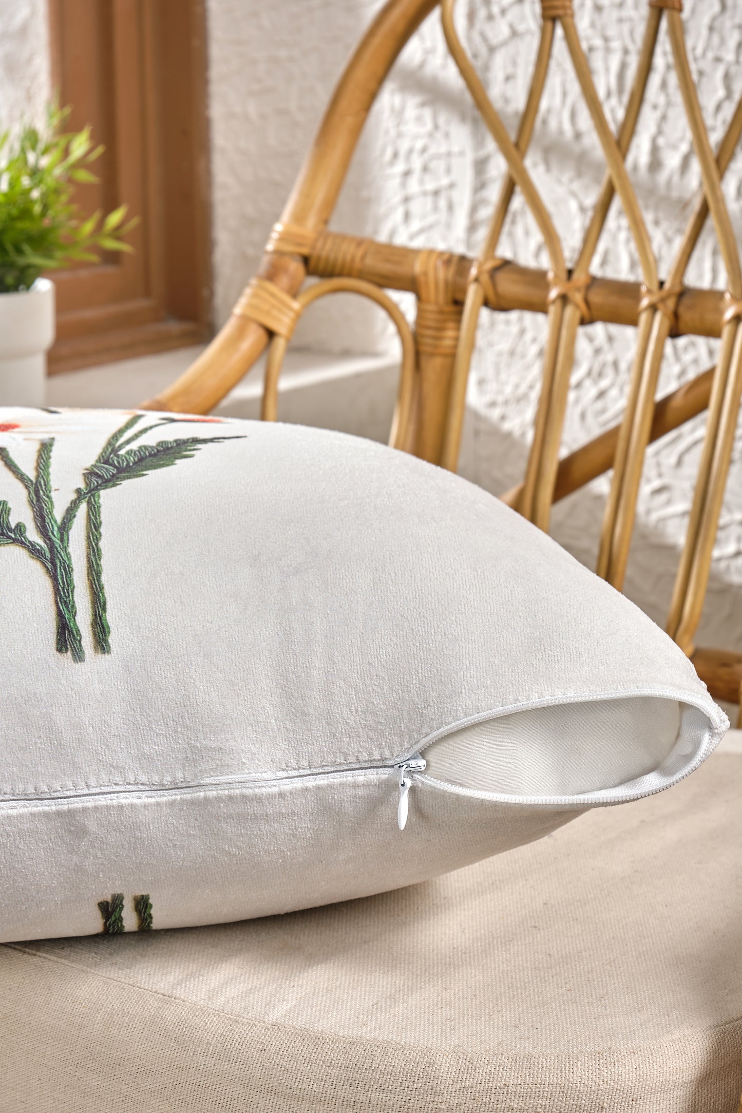 Papatya Soft Kadife Baskılı 43 x 43 cm Kırlent Kılıfı