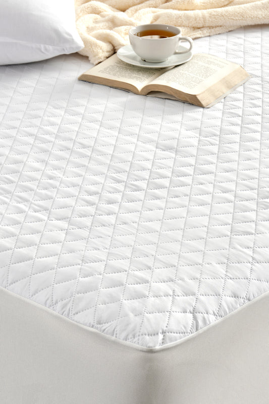 Kapitone Fitted Su Geçirmez Beyaz Yatak Koruyucu Alez