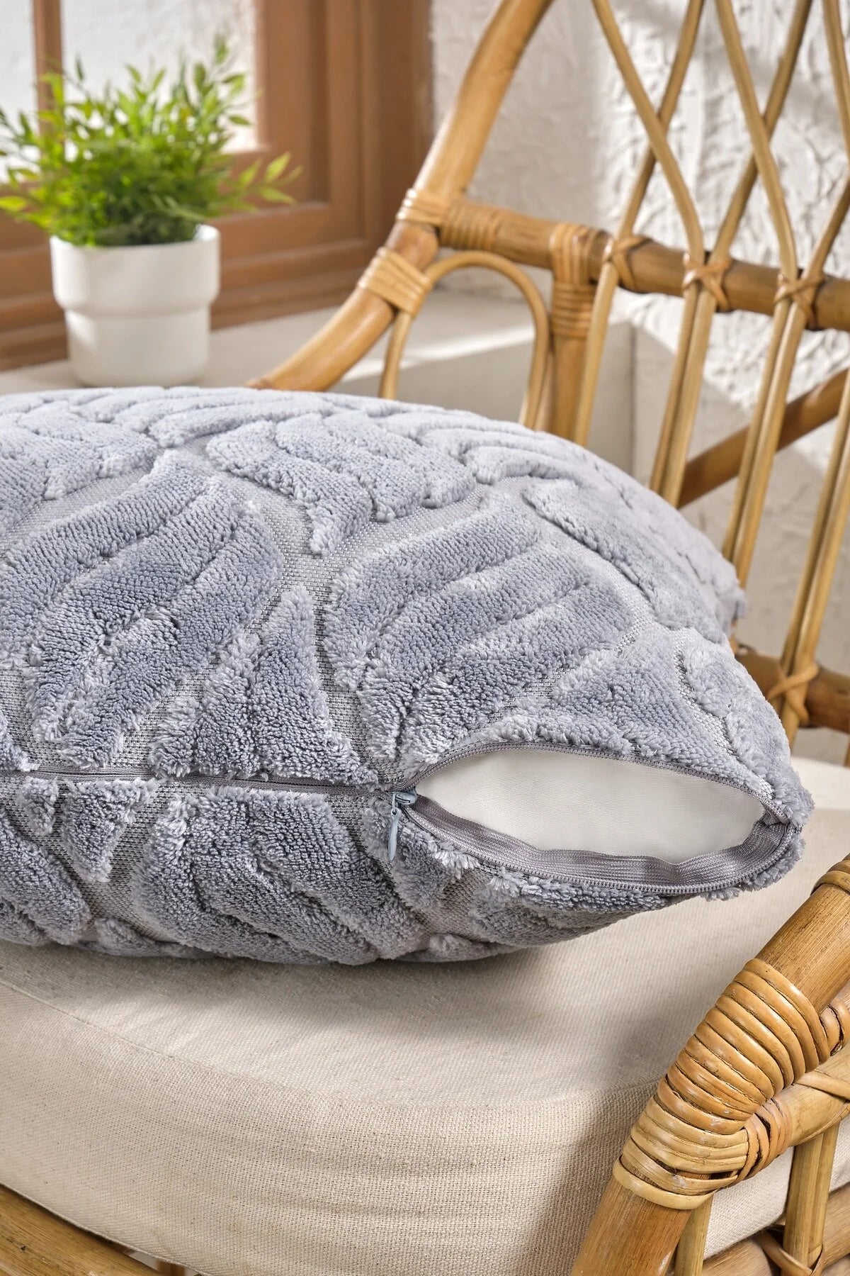 Gri Baklava Desen Bohem Özel Tasarım Punch Panç Desen Dekoratif Kırlent Kılıfı