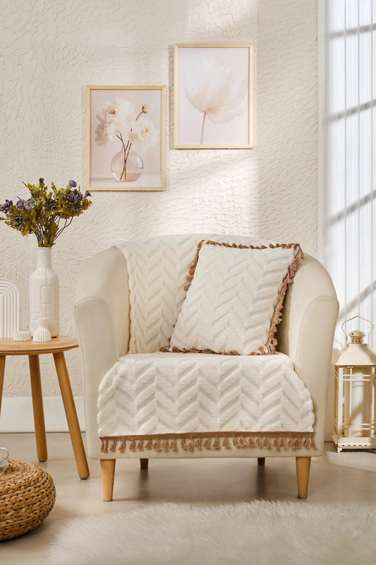 Ekru Tekli Püsküllü Bohem Koltuk Örtüsü - Şönil Dokulu Kaymaz Koltuk Şalı - Modern Chevron Desenli Örtü