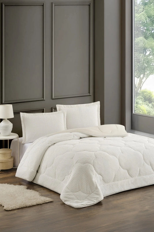 Beyaz Ultra Soft Çift Kişilik Yorgan Yastık Kılıflı
